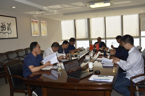 华体会官方端网站登录入口-华体会(中国)召开“不忘初心、牢记使命”主题教育党委理论学习中心组集中学习会议