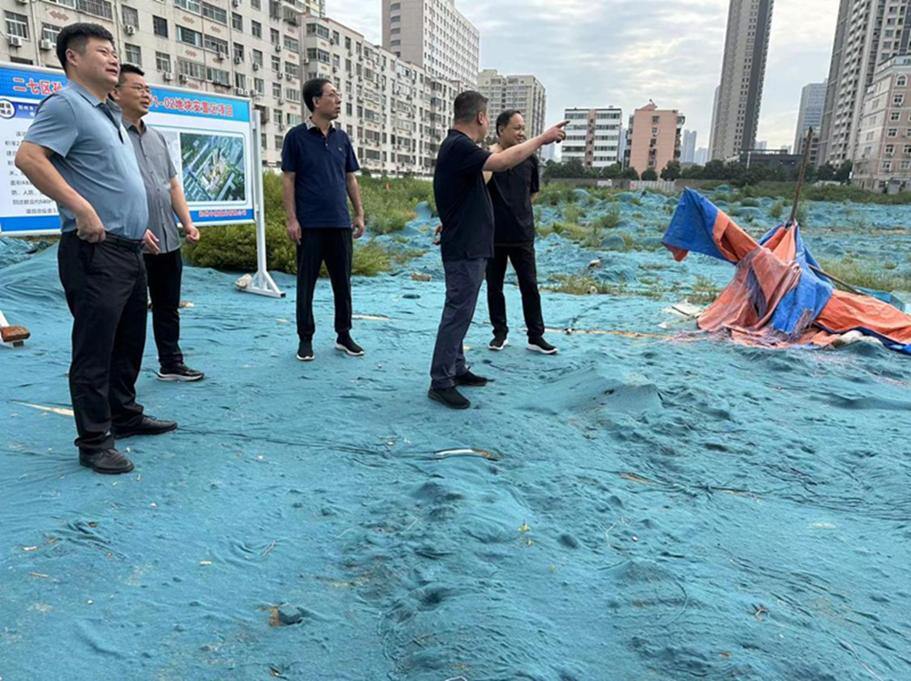 华体会官方端网站登录入口-华体会(中国)党委委员、副总经理张岩到侯寨新镇区安置区调研项目建设工作