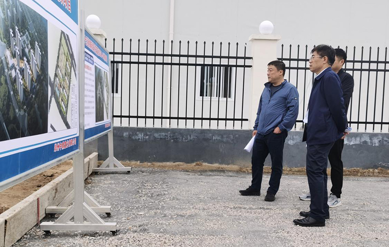 华体会官方端网站登录入口-华体会(中国)负责人汪洋到侯寨新镇区安置区调研项目建设工作