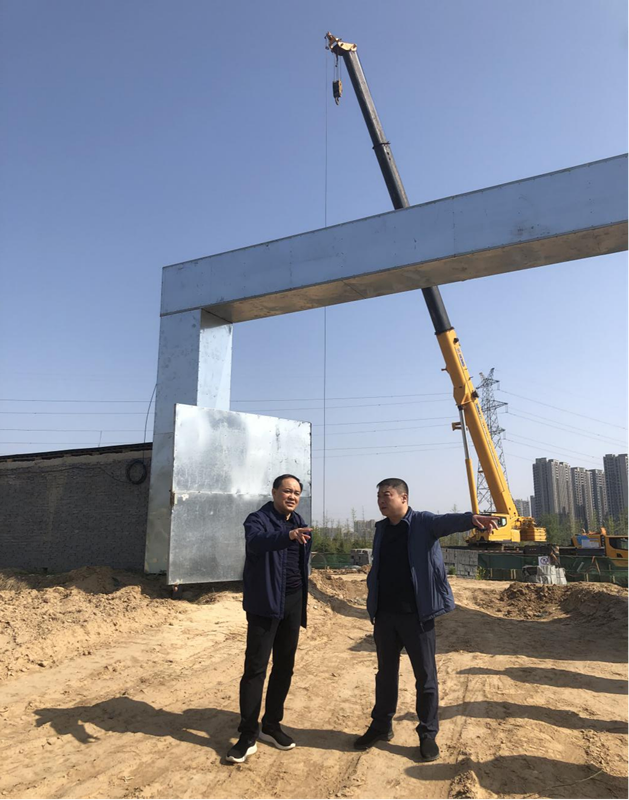 华体会官方端网站登录入口-华体会(中国)党委委员、副总经理张岩到侯寨新镇区安置区调研项目建设工作